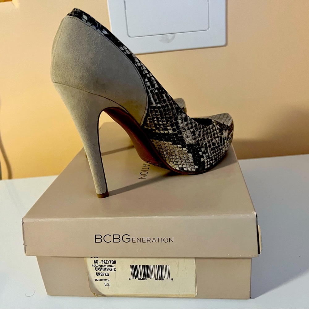 BCBG BG-Paeyton Cashmere-C platform stilettos